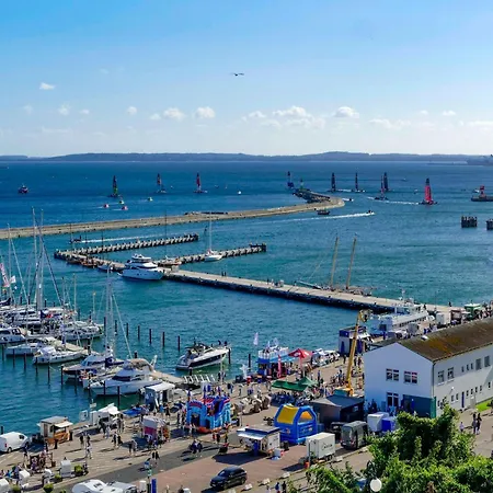 Neu Kleiner Seeloewe * Sassnitz