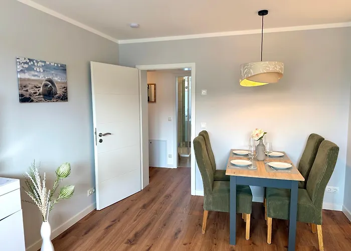 Neu Kleiner Seeloewe アパート